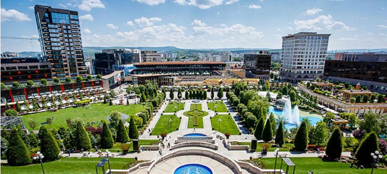 B House Rooms Яш Екстериор снимка
